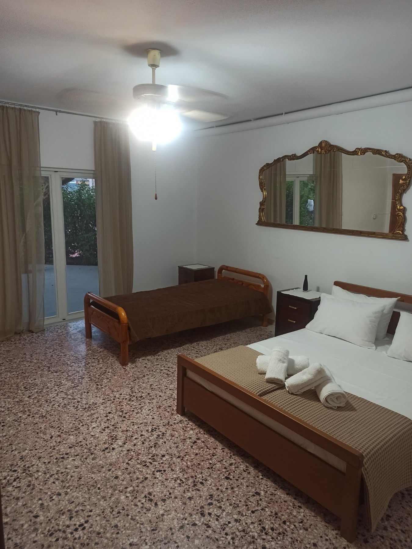 Family bedroom at Villa Kakoliri